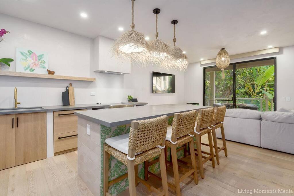 Aloha Moon - A Chic And Dreamy Modern Tropical Hideaway! Apartment Уайлеа Екстериор снимка